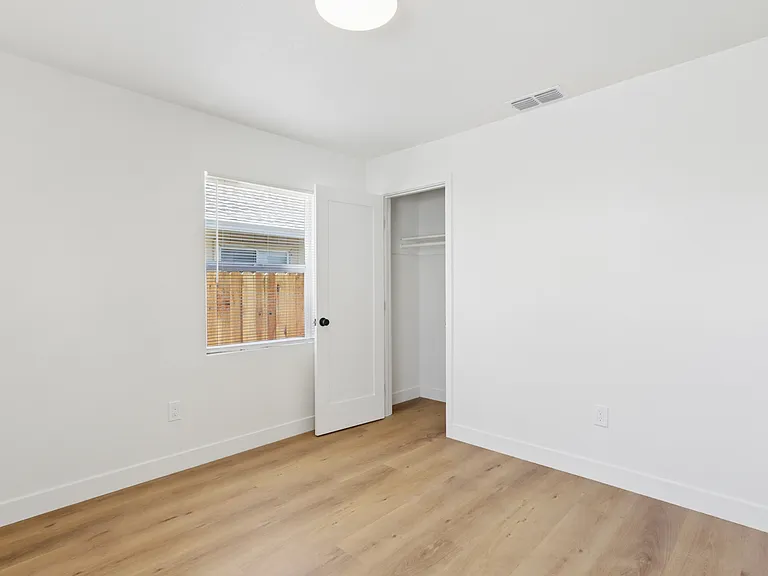 3821 15th Ave — Photo 35