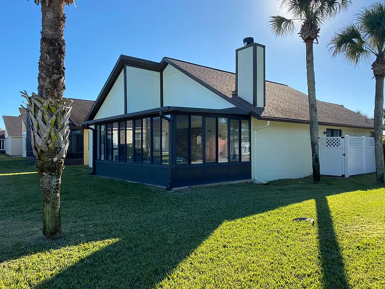 31 Pebble Beach Cir — Photo 1