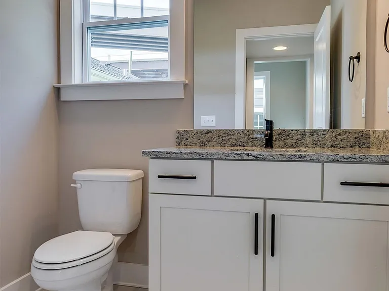 5514B Urbandale Ave — Photo 10