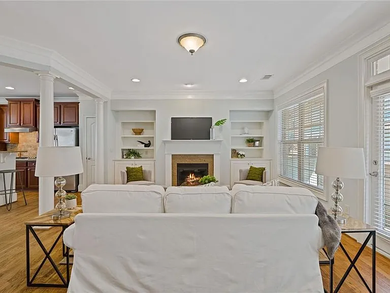 2763 Durham Dr NE — Photo 28