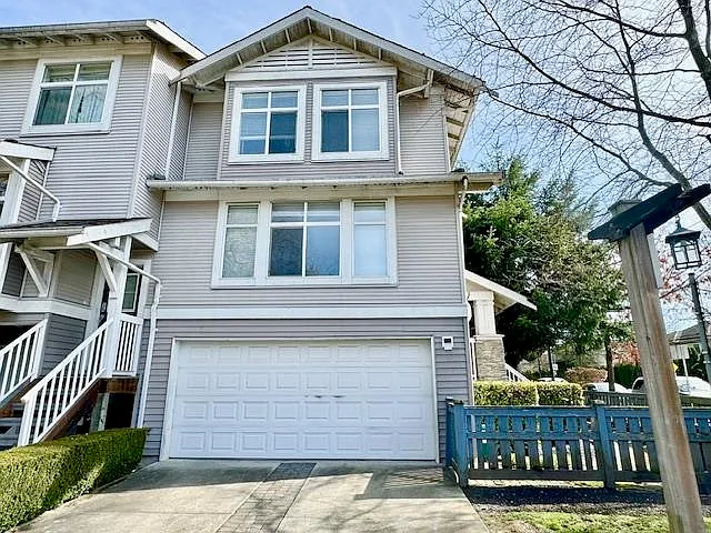9533 Granville Ave — Photo 26