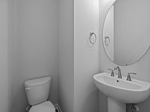 5th image of 417 Hermon Dew Dr