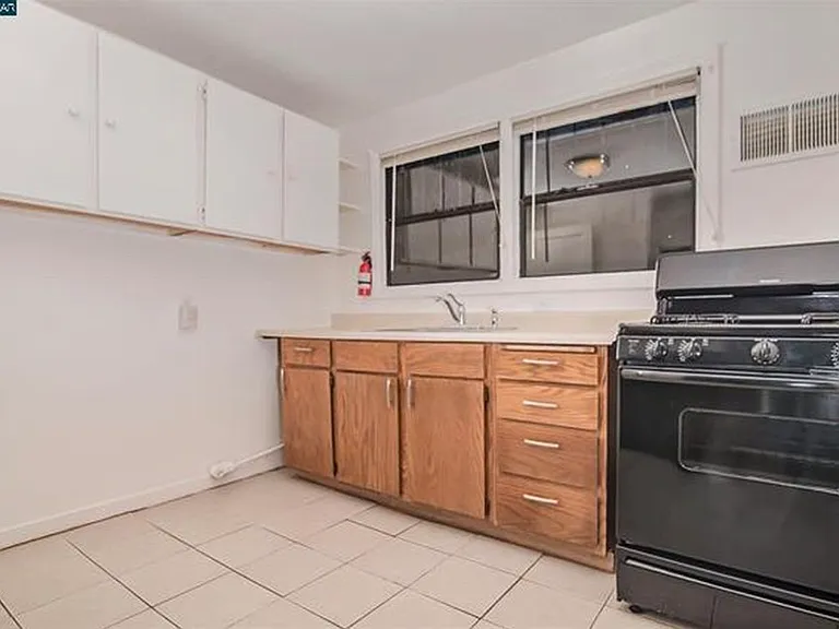 528 S 30th St #528 — Photo 3