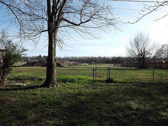 4th image of 4685 Bill Knight Ave