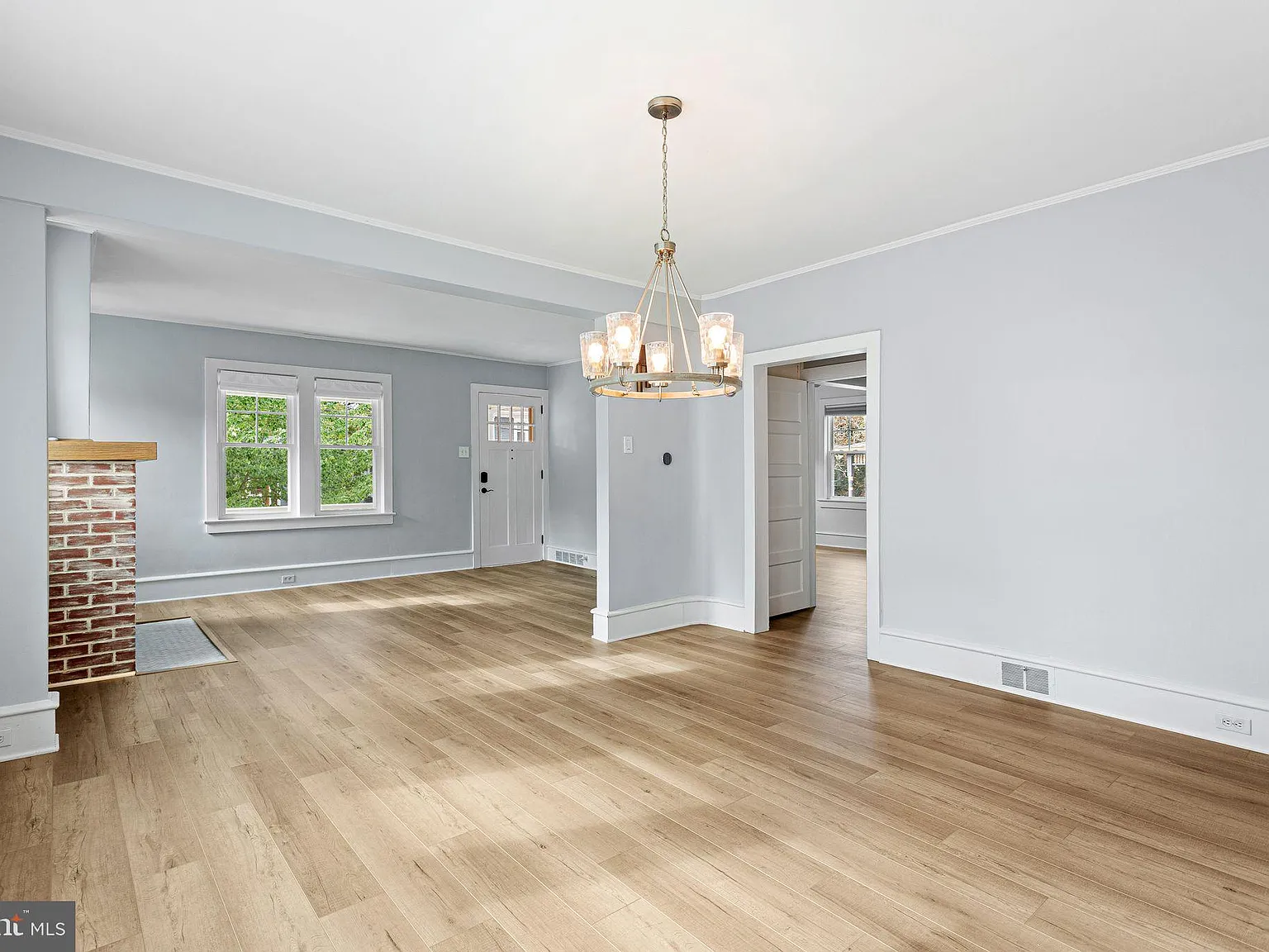 3 bed, 2.5 bath, 1702 sqft, $5,250 — Photo 4