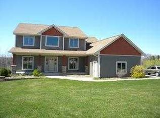 W3974 Joey Ln, La Crosse, WI 54601