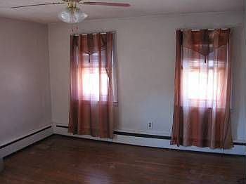 2nd image of 218 Derwood Dr