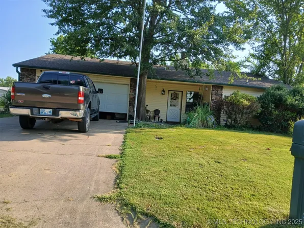 125 Math Ln, Roland, OK 74954