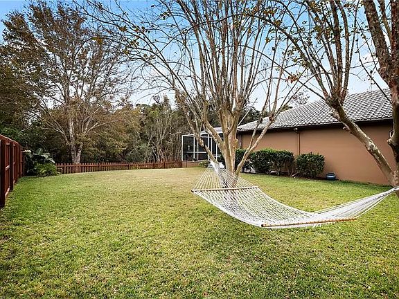 3rd image of 219 Hancock Ct