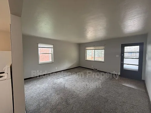 211 N Cherrywood Ave #2 Photo 1