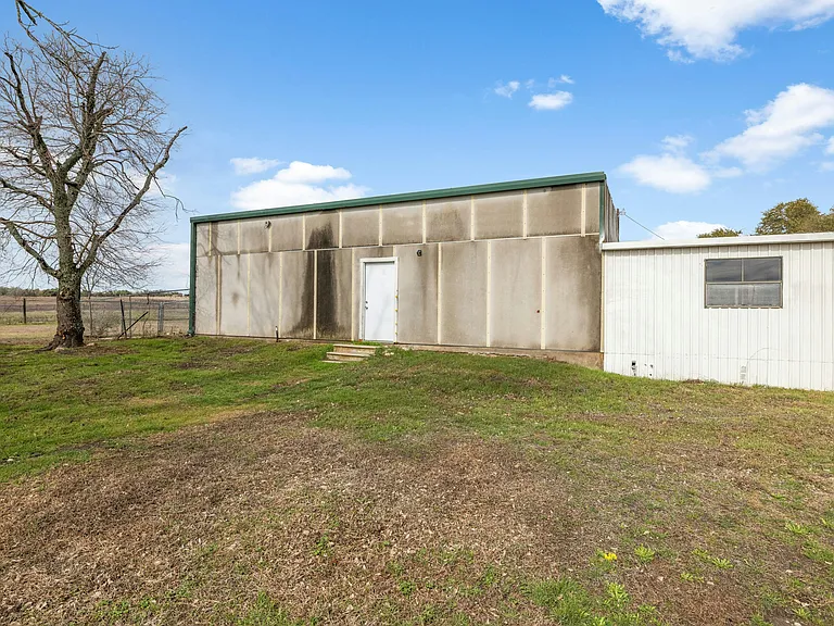 2275 County Road 127 — Photo 41