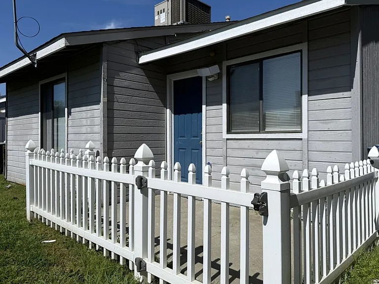 1310 Loughborough Dr — Photo 26