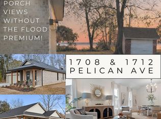1712 Pelican Ave, Ocean Springs, MS 39564