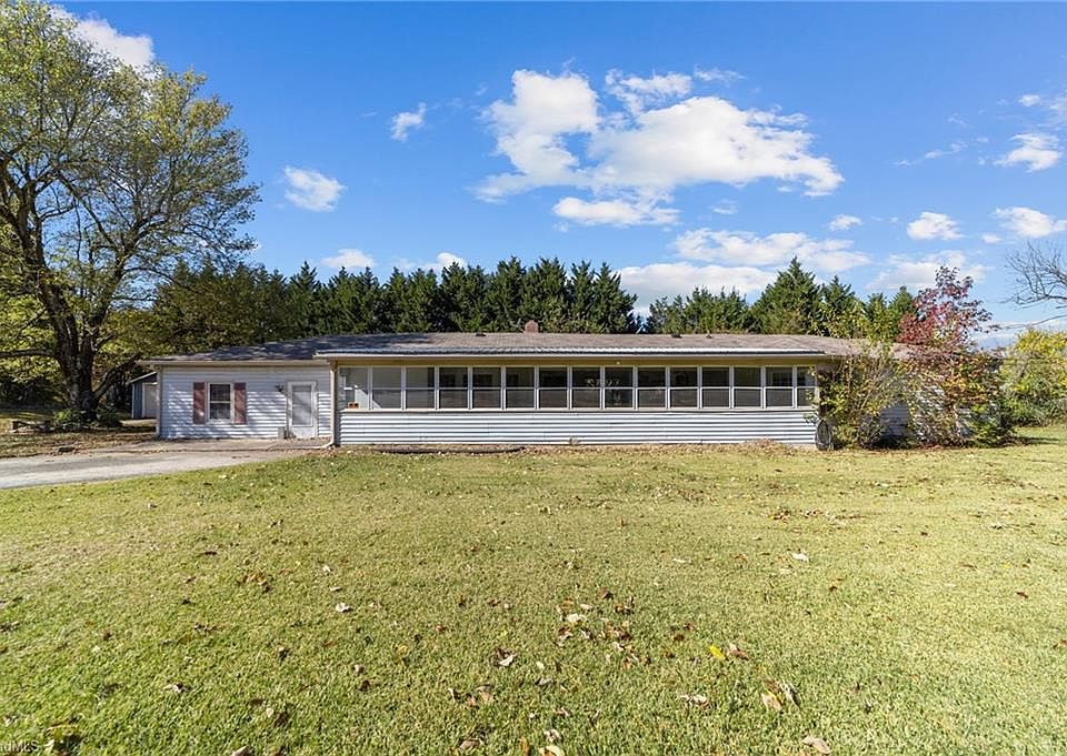 1st image of 3650 Lakefield Dr