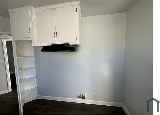 3rd image of 5415 Via San Delarro St