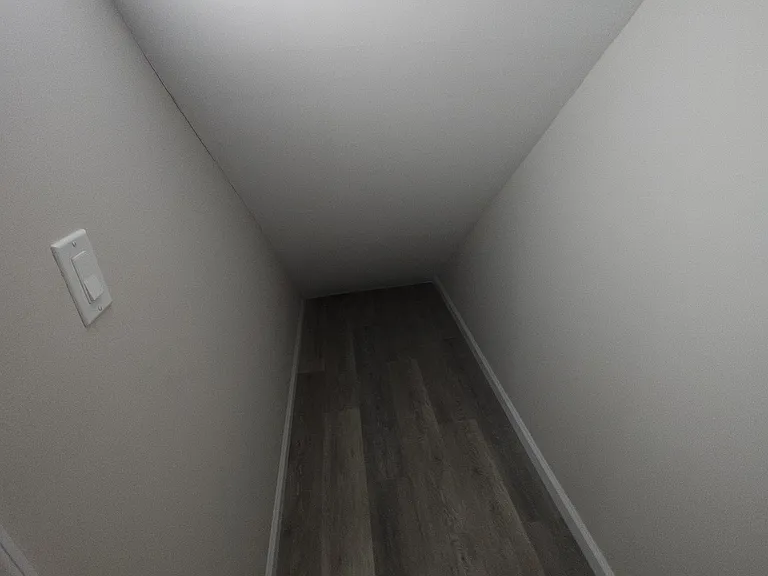 1068 Lakeland Dr — Photo 16