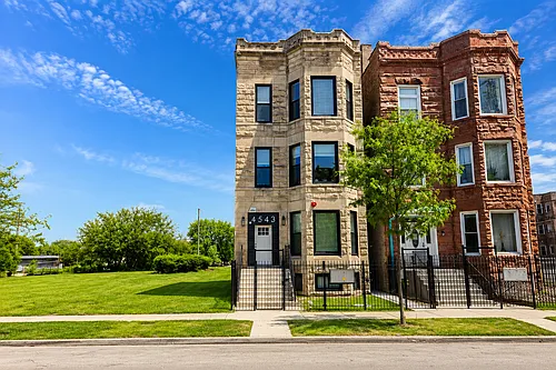 4542 S Saint Lawrence Ave #1A Photo 1