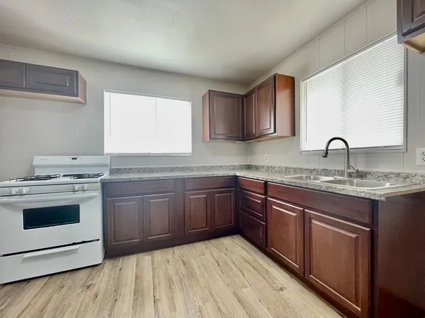1116 Advance St, San Marcos, TX 78666