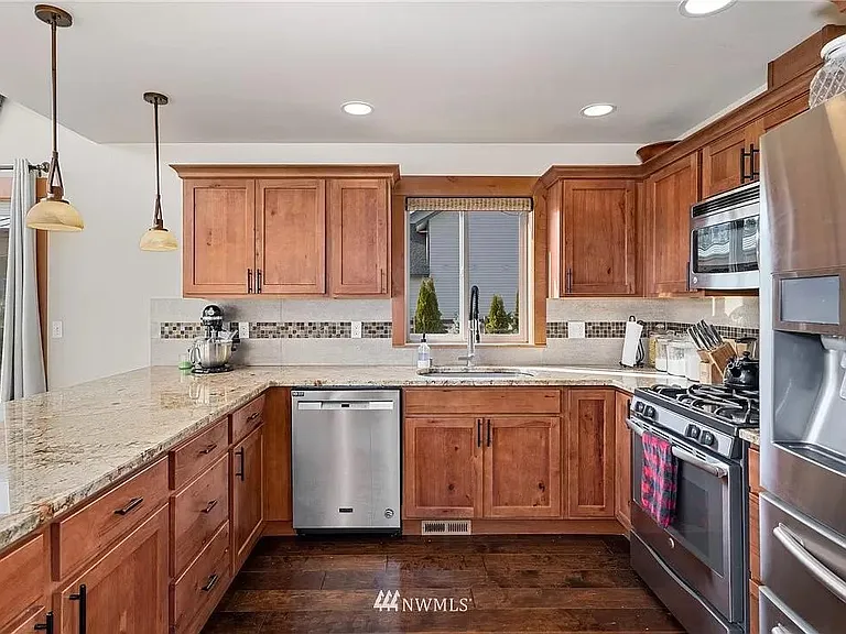 351 Dakota Heights Dr — Photo 10