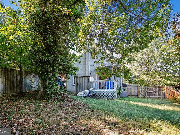 5th image of 2340 Green St SE