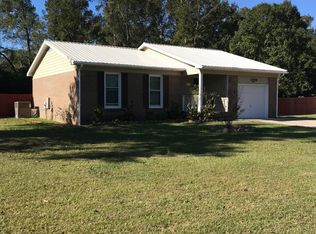 279 Berwick Dr, Raeford, NC 28376
