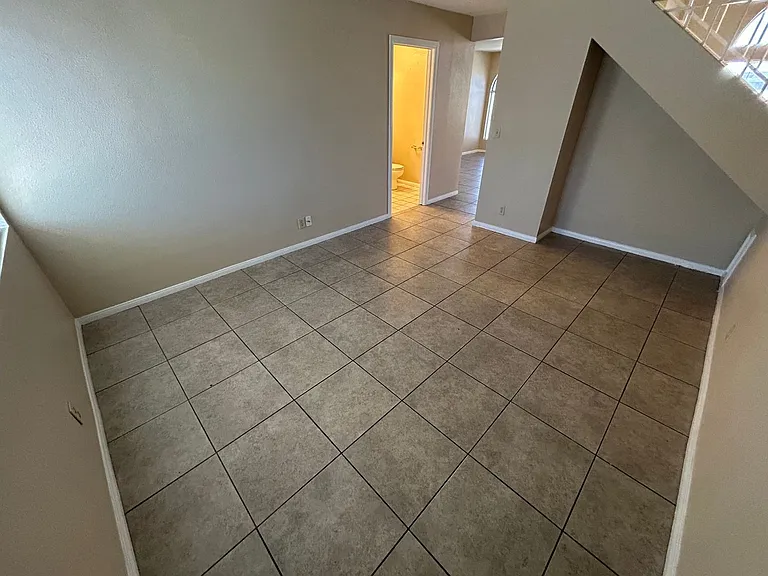 2806 Rungsted St — Photo 13