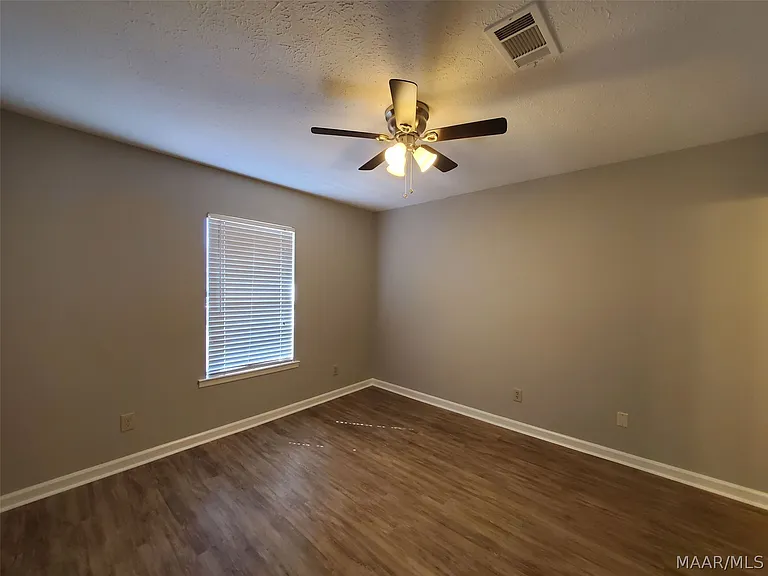 5951 Carmel Dr — Photo 11