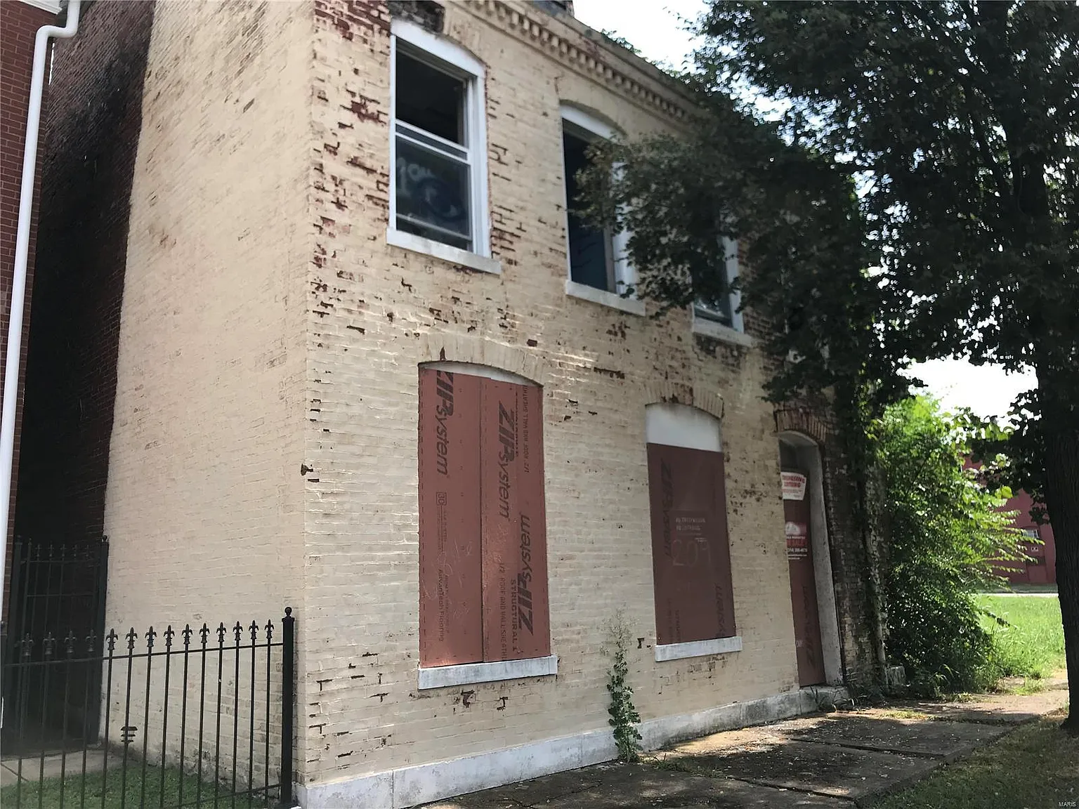 209 W Steins St photo 1
