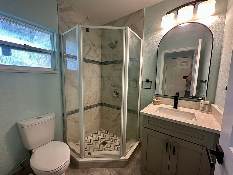 2376 Pembrook Dr — Photo 13