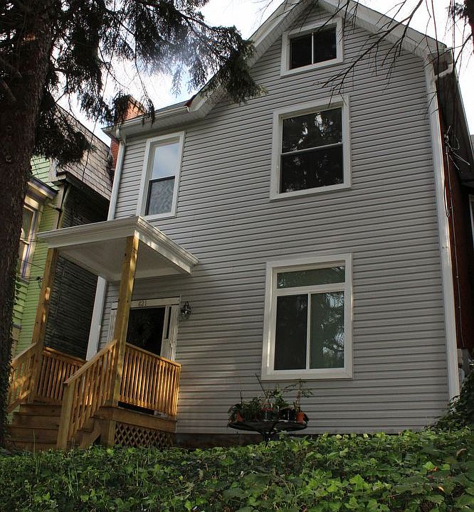 1st image of 421 Kelly Ave #2