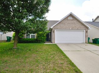 14941 Oak Rd, Carmel, IN 46033