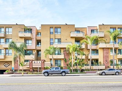 871 Crenshaw Blvd Unit 302, Los Angeles, CA, 90005