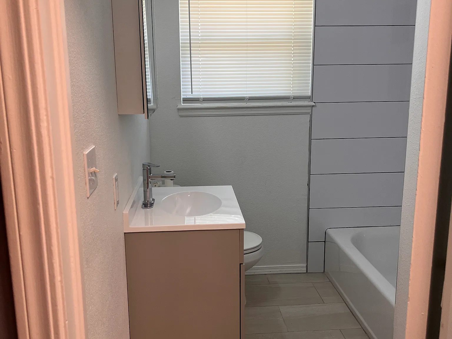 3 bed, 1210 sqft, $1,300 — Photo 1