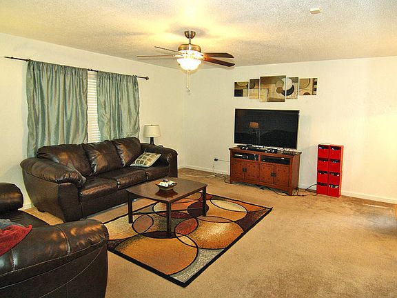 2nd image of 1534 Briarcliff Dr