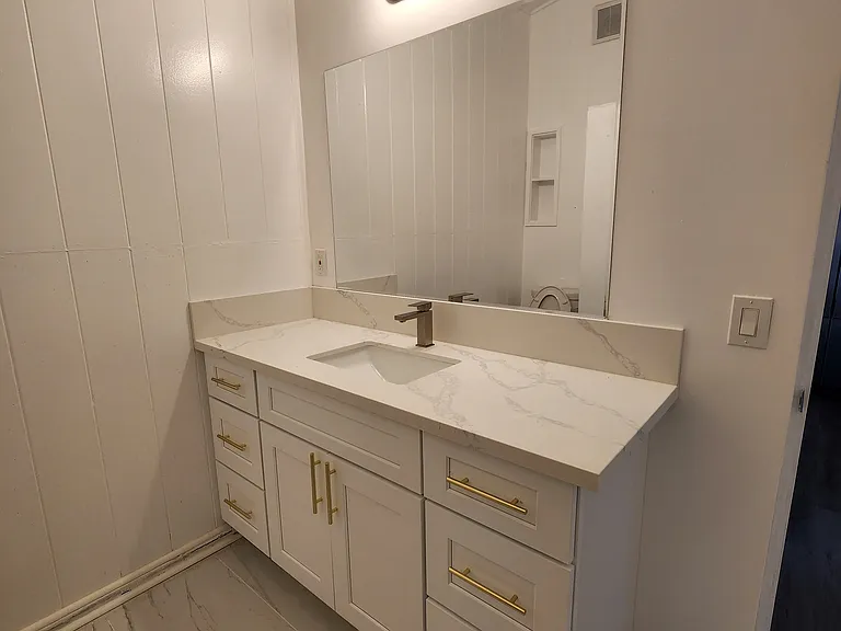 1302 Haloa Dr #B — Photo 1