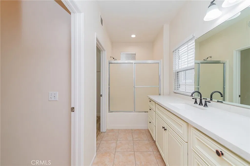 2 bed, 1140 sqft, $4,000 — Photo 4