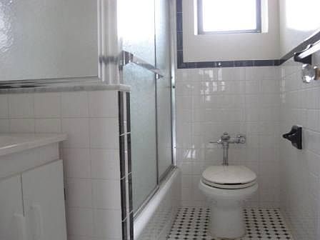 5th image of 200 Martine Ave #3