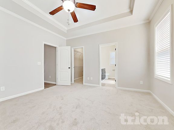 5th image of 15 Fairfax Dr