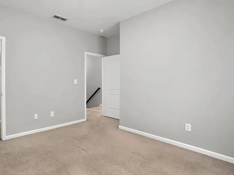 5601 Ralston Ave #B — Photo 7