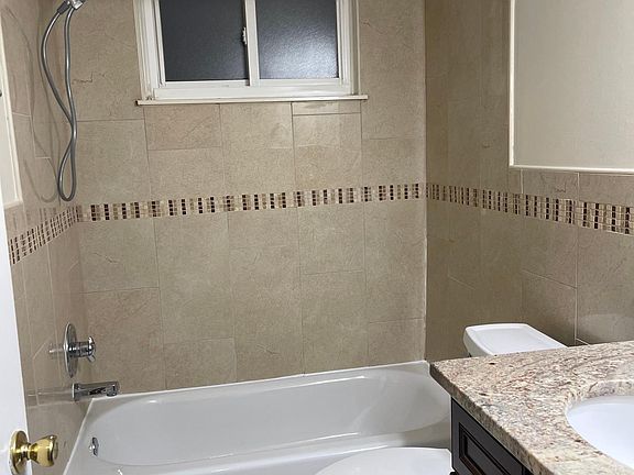 5th image of 1374 Whittier Dr