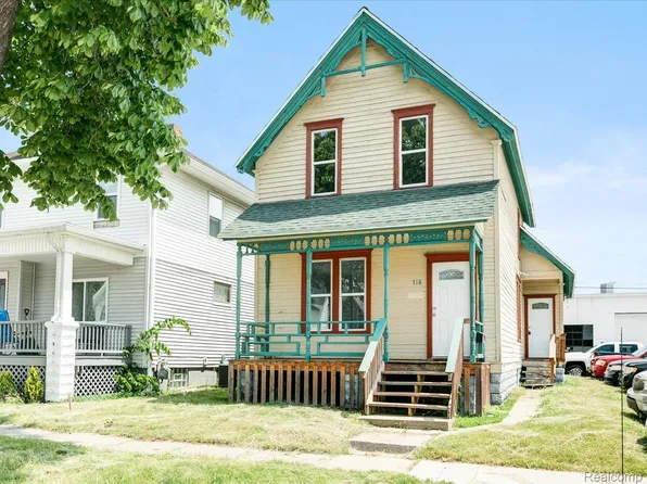 718 Superior St, Port Huron, MI 48060