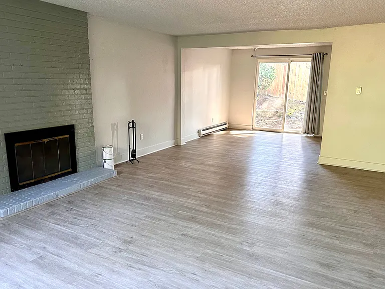 14507 NE 7th Pl #3 — Photo 2
