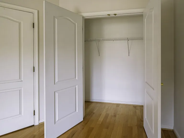 1156 Regal Oak Dr — Photo 45