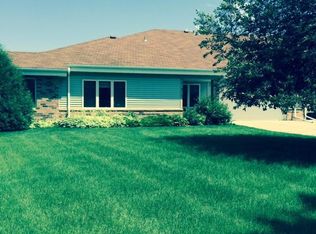 2004 27th Ave S, Grand Forks, ND 58201