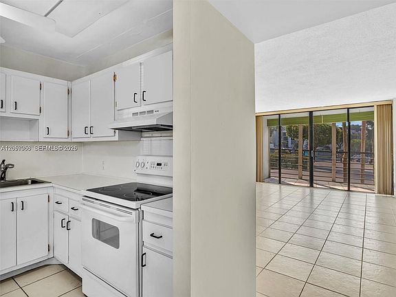 2nd image of 20500 W Country Club Dr APT 203