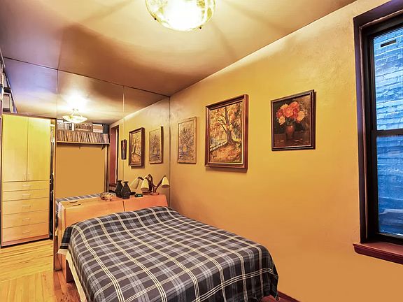 5th image of 41 Jane St APT 1A