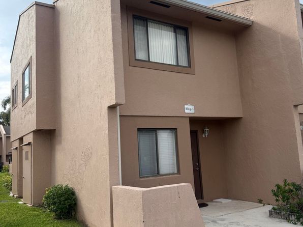 139 Sparrow Dr APT 1A