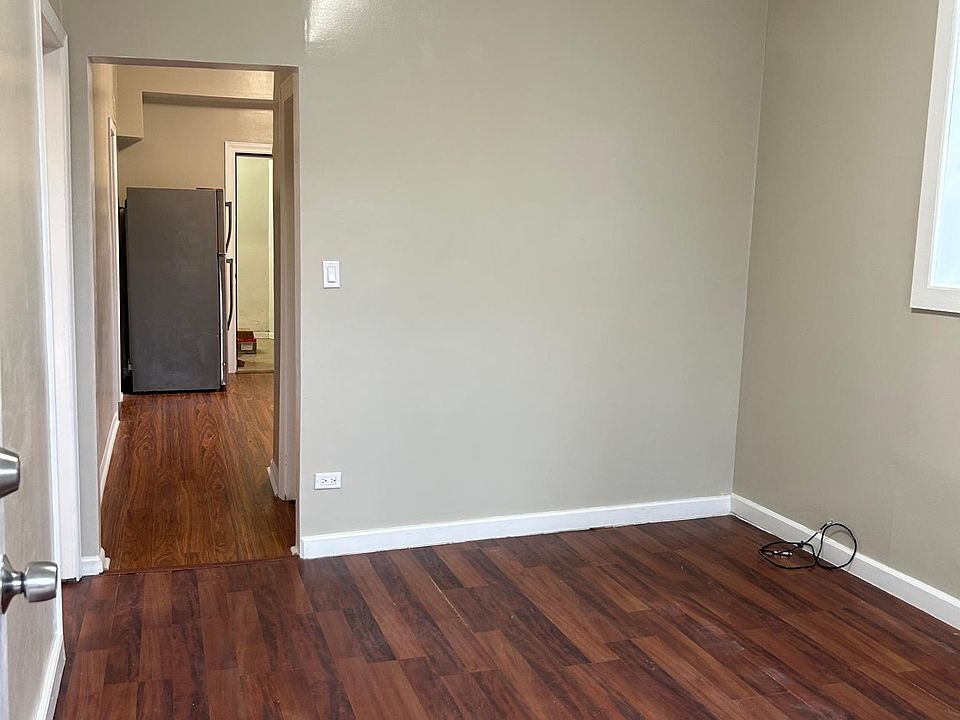 1st image of 3242 W 38th Pl #1R