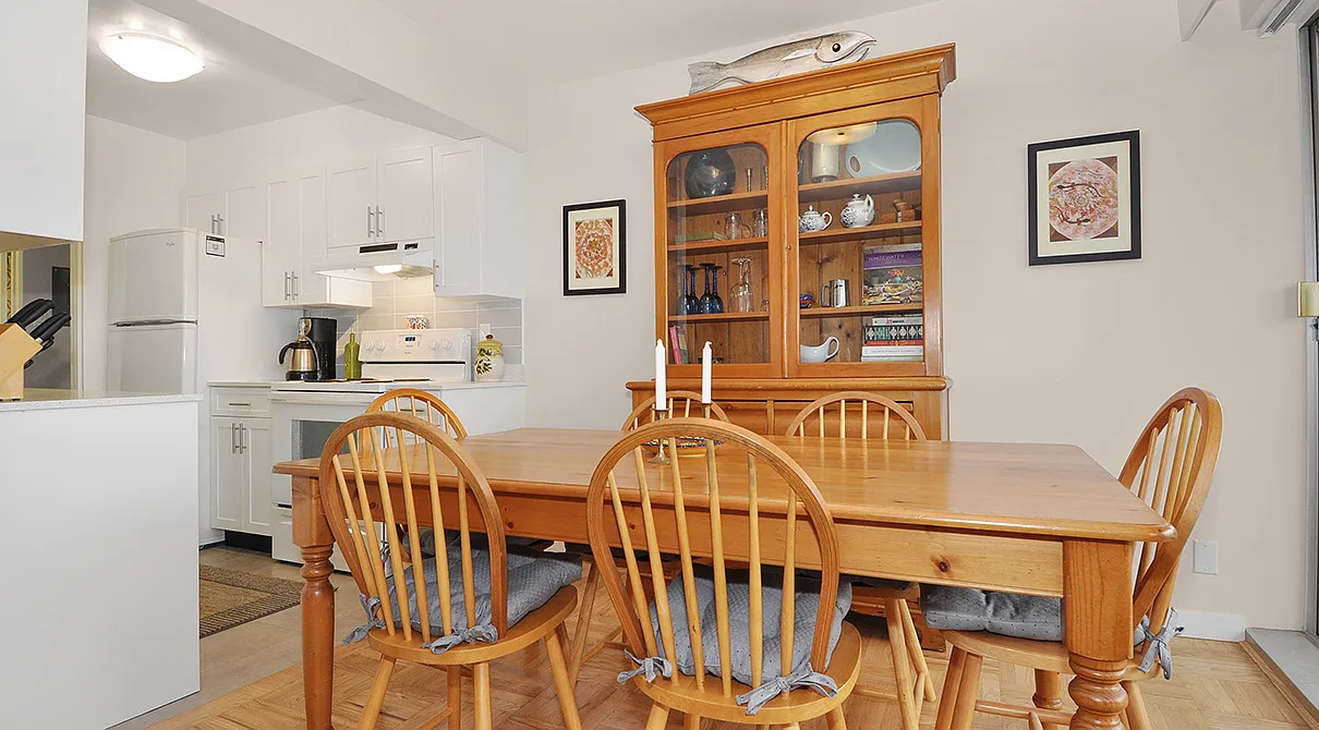 Kerrisdale B — Photo 4
