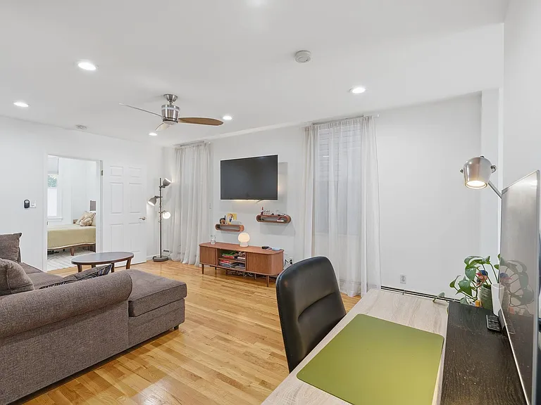 502 Gregory Ave #1 — Photo 4